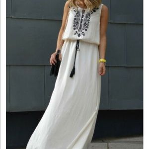Black And White White Zara Maxi Dress for Sale up to 90% Off: Poshmark